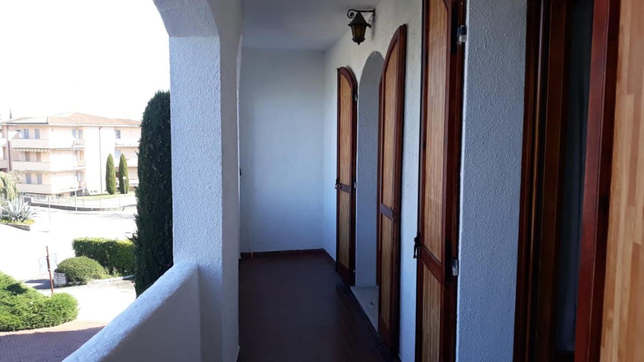 Mattia'S House On Garda Lake Peschiera del Garda Luaran gambar